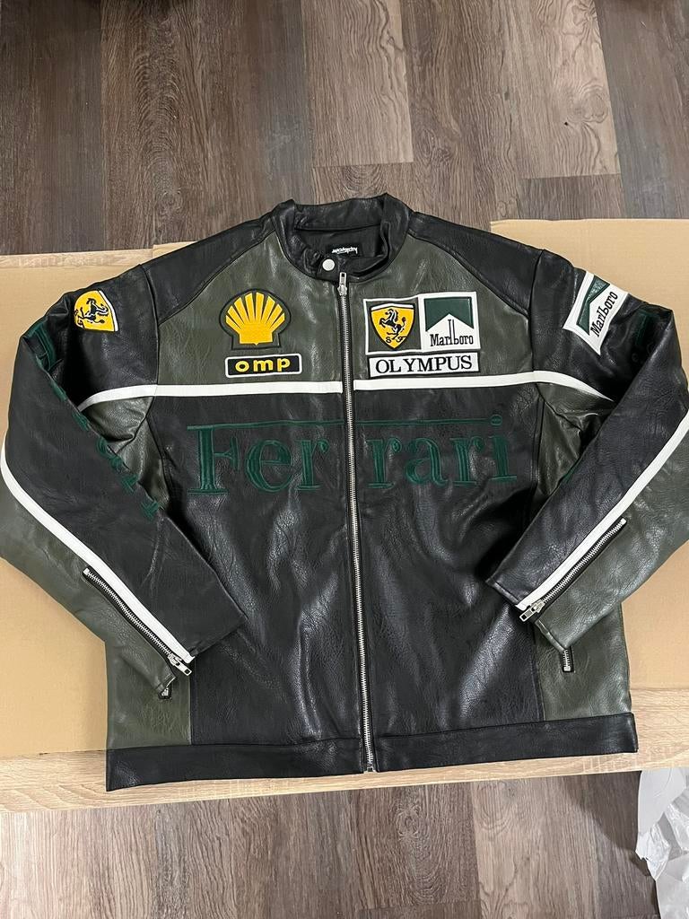 Ferrari x Marlboro Racing jas (maat M) – leder look groen, Ophalen of Verzenden, Zo goed als nieuw, Maat 48/50 (M), Groen