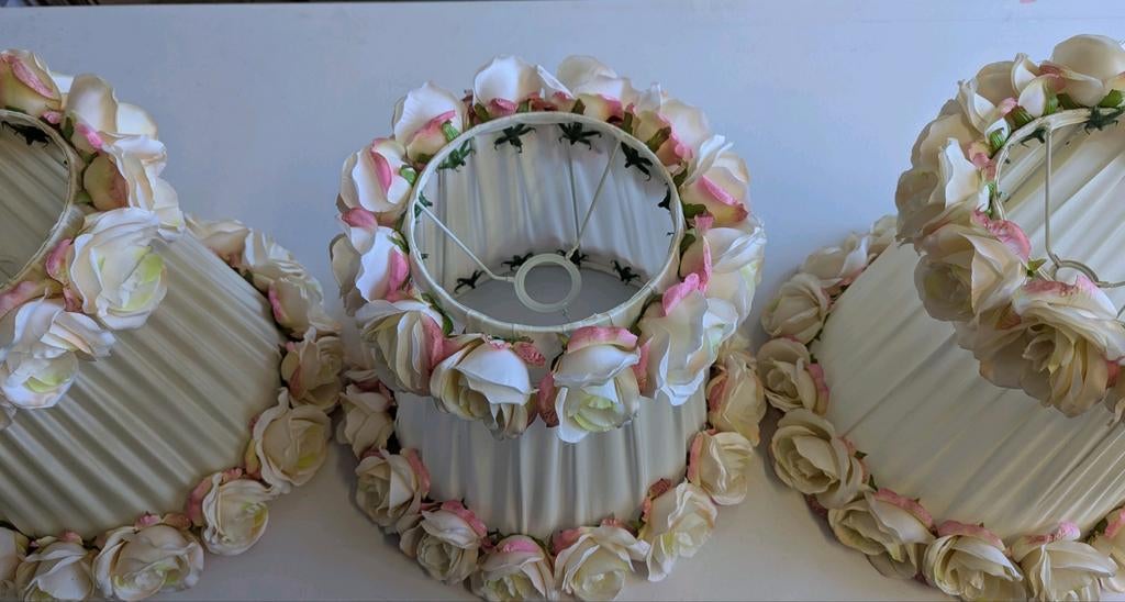 3 Romantische Lampenkappen met Rozen - Crème/Roze, Ophalen, 25 tot 50 cm, Overige vormen, Crème