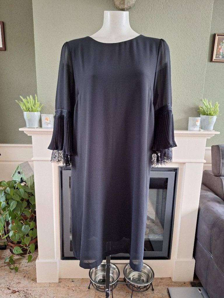 Atmos Fashion zwart trompet mouw jurk 38 M, Maat 38/40 (M), Verzenden, Zwart, Zo goed als nieuw