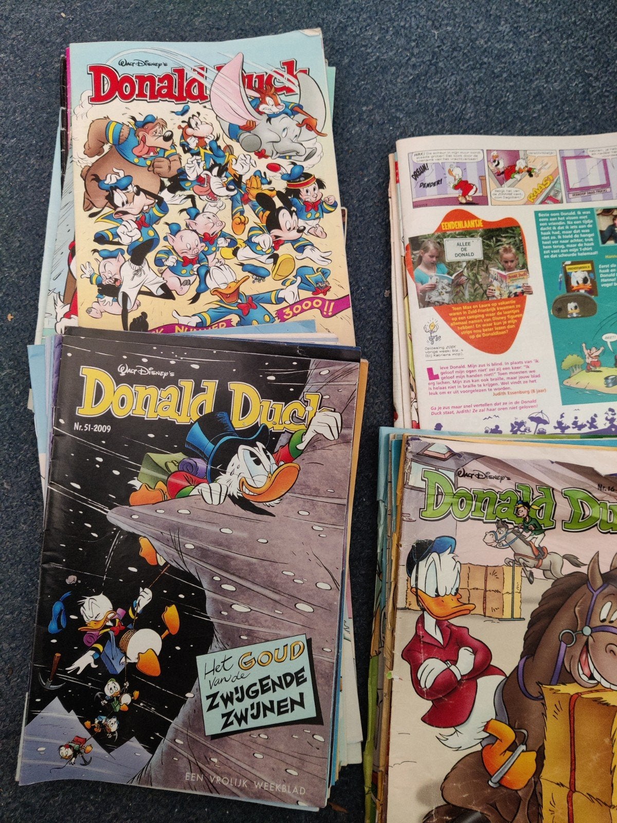 Donald Duck weekbladen 2008-2010 (52 stuks), Boeken, Meerdere stripboeken, Ophalen, Gelezen