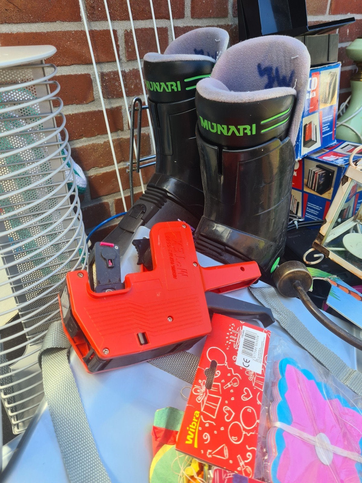 Rommelmarkt spullen. 6 Bananendozen propvol!, Ophalen, Zo goed als nieuw