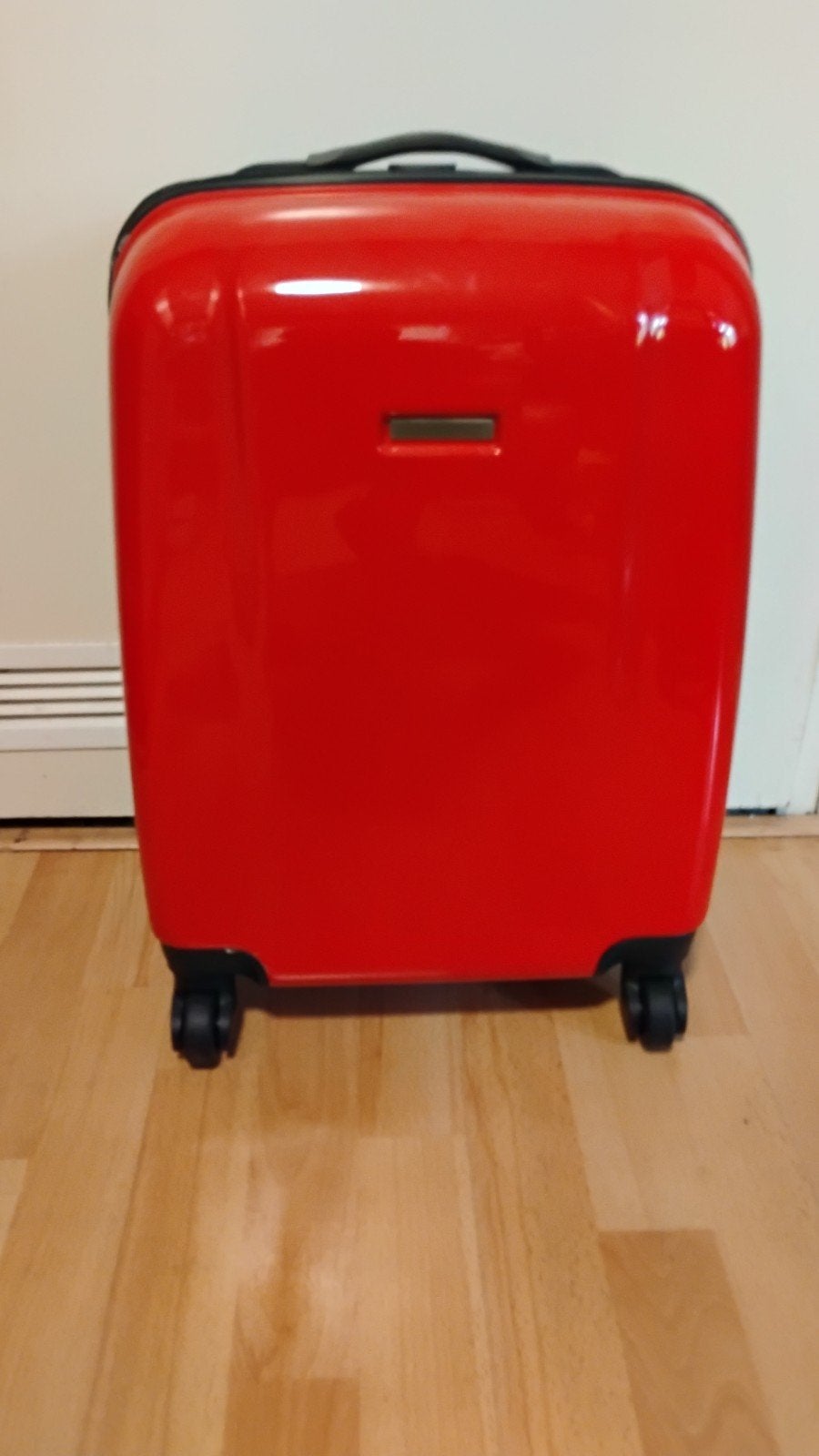 Compacte rode koffer met wieltjes en uitschuifbare handgreep, Minder dan 35 cm, Ophalen of Verzenden, Zo goed als nieuw, Rood