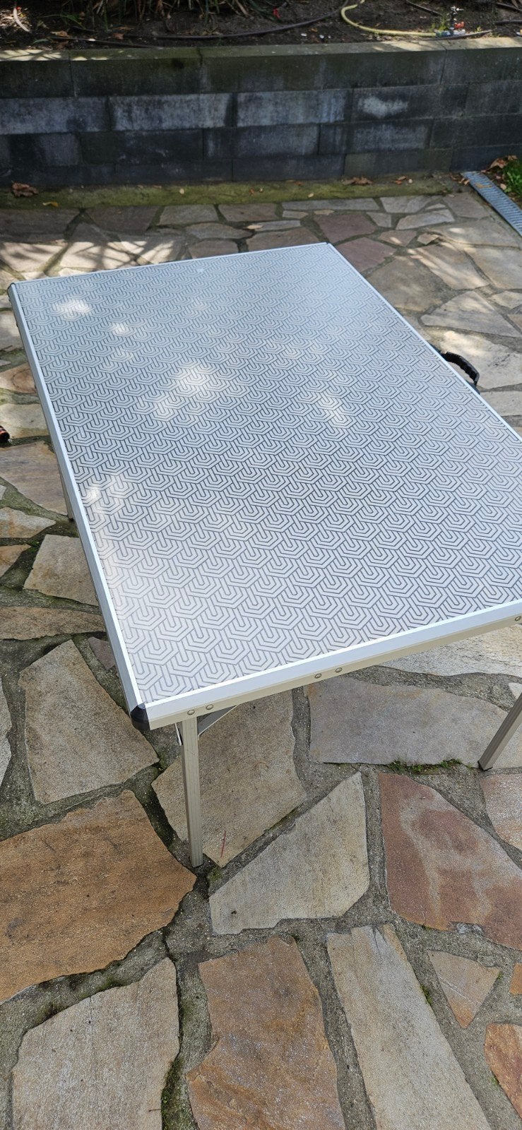 Handige opvouwbare campingtafel, Ophalen, Zo goed als nieuw, Campingtafel