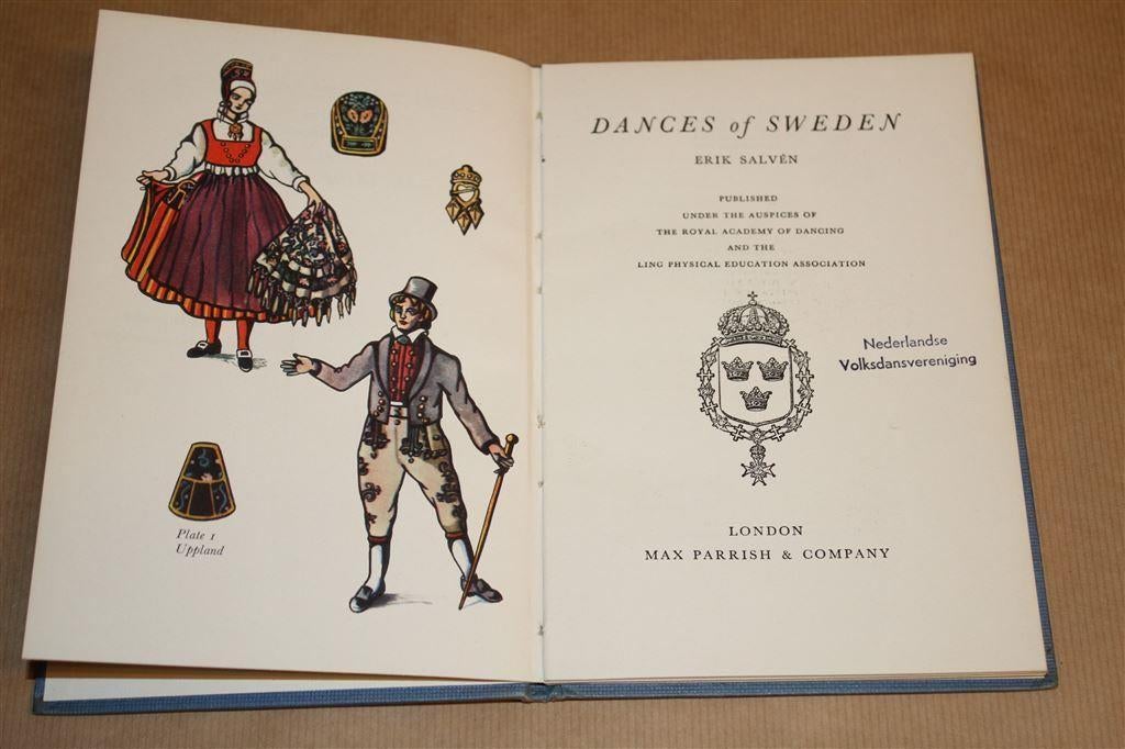 Dances of Sweden [1959]. Handboek Europese volksdansen., Boeken, Ophalen of Verzenden, Gelezen, Toneel