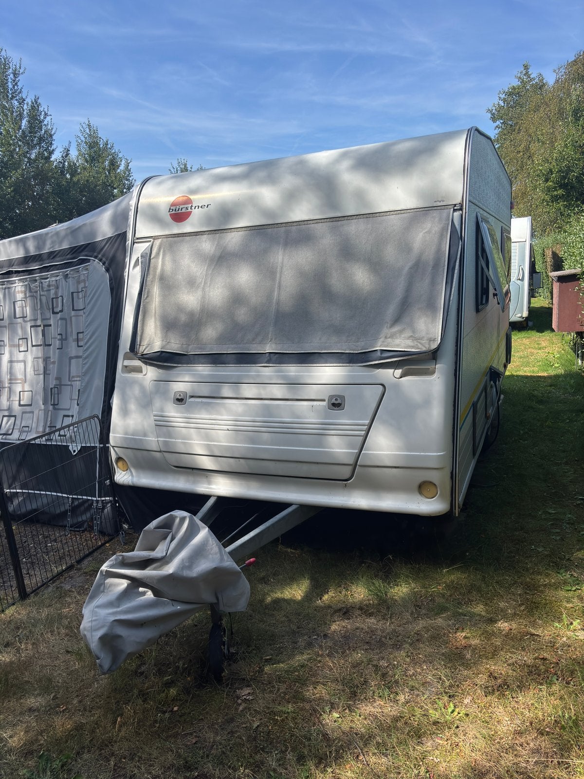 Buerstner 420 met Voortent, Caravans en Kamperen, Caravans, Treinzit, 750 - 1000 kg, Particulier, Bürstner