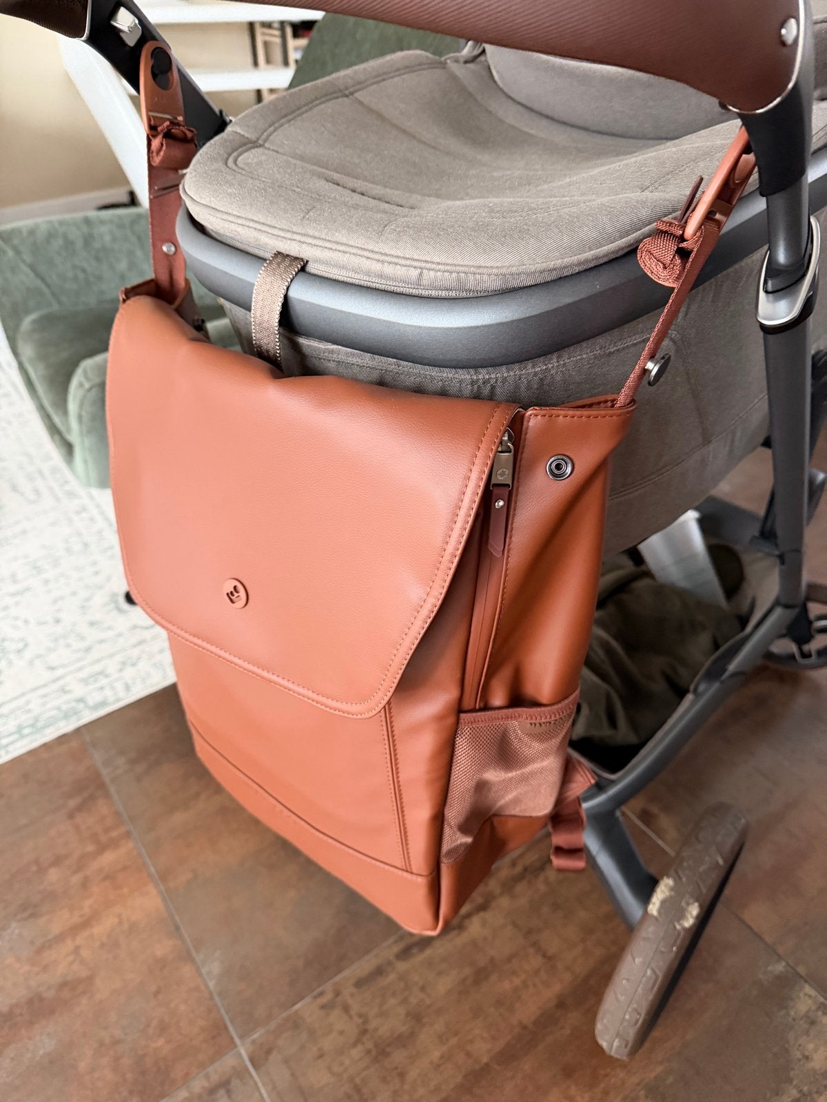 Maxi-Cosi Luiertas Luxe Leer - Kinderwagenhaken & waterdicht, Bruin, Zo goed als nieuw, Bevestiging voor kinderwagen, Ophalen