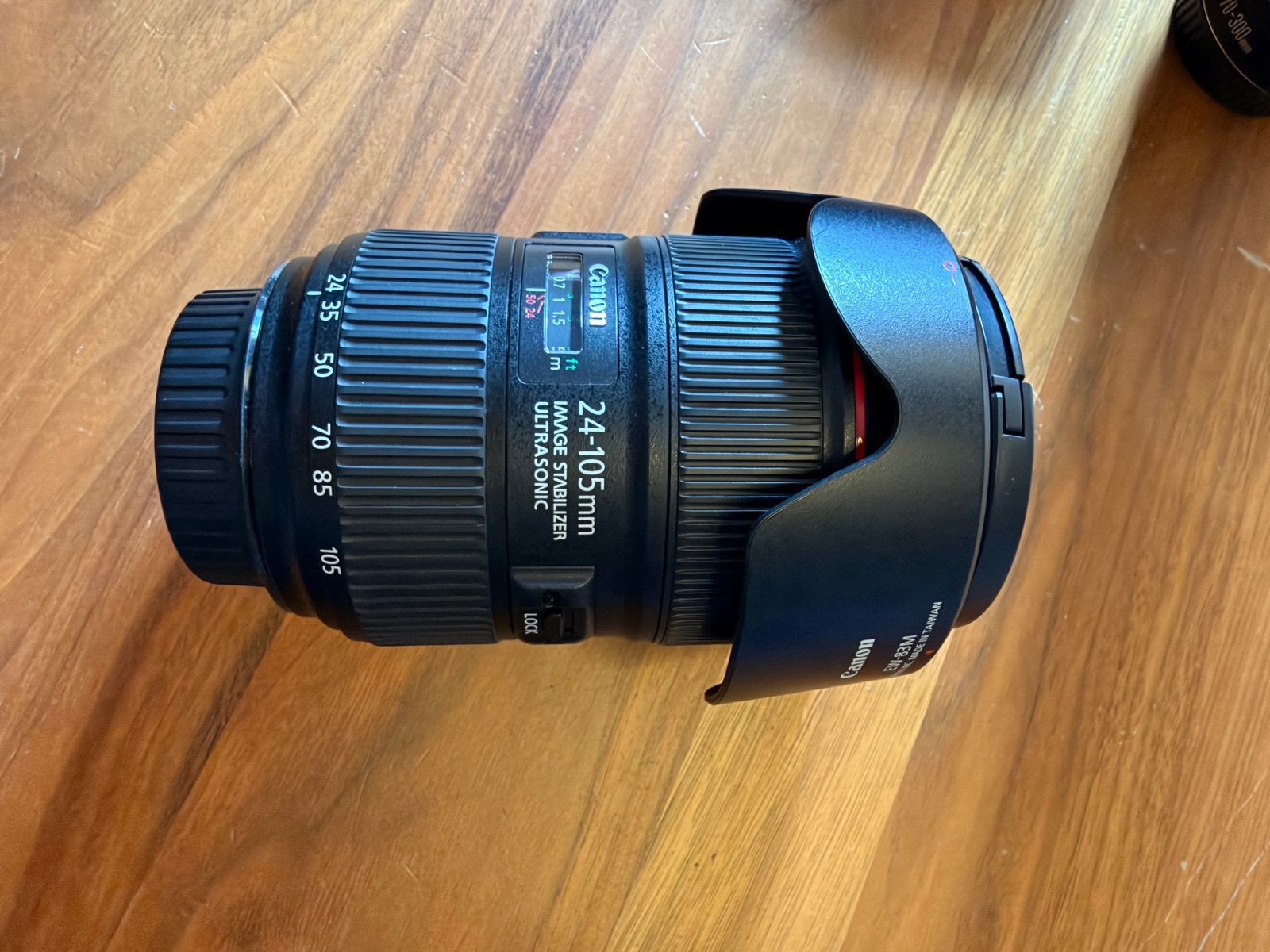 Foto 4 van Canon EOS 6D Mark II met 2 lenzen en Speedlite flitser
