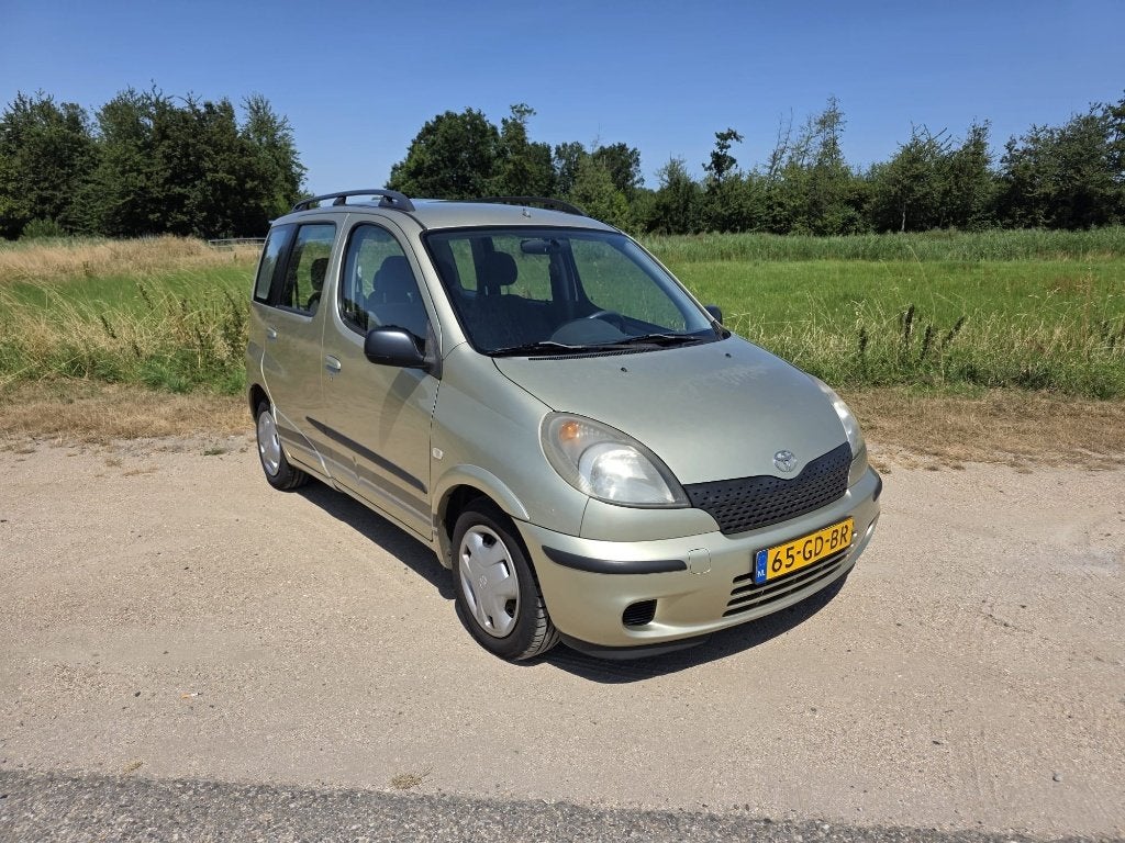 Toyota Yaris Verso 1.3 16V Vvti AUT 2000 Beige, 1299 cc, Stof, 40 €/maand, 4 cilinders
