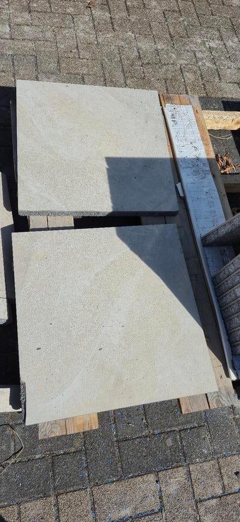 Zandkleurige keramische tegels 60x60 (9 heel, 2 met chip), Ophalen, Gebruikt, Keramiek, Minder dan 5 m²