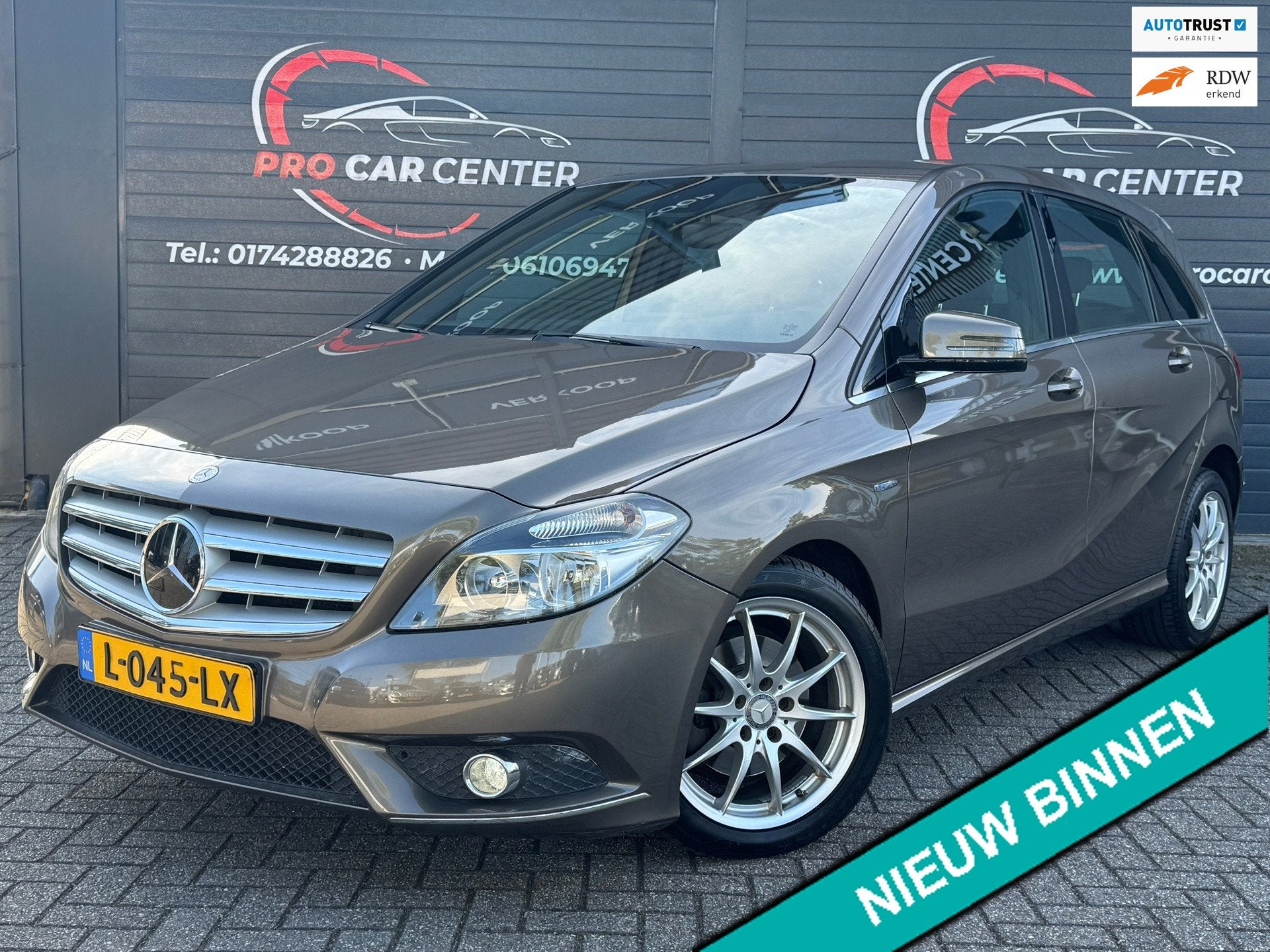 Mercedes-Benz B-klasse 200 Ambition AUT|CRUISE|CLIMATE|STOEL, Auto's, Euro 5, 1325 kg, Gebruikt, Bruin