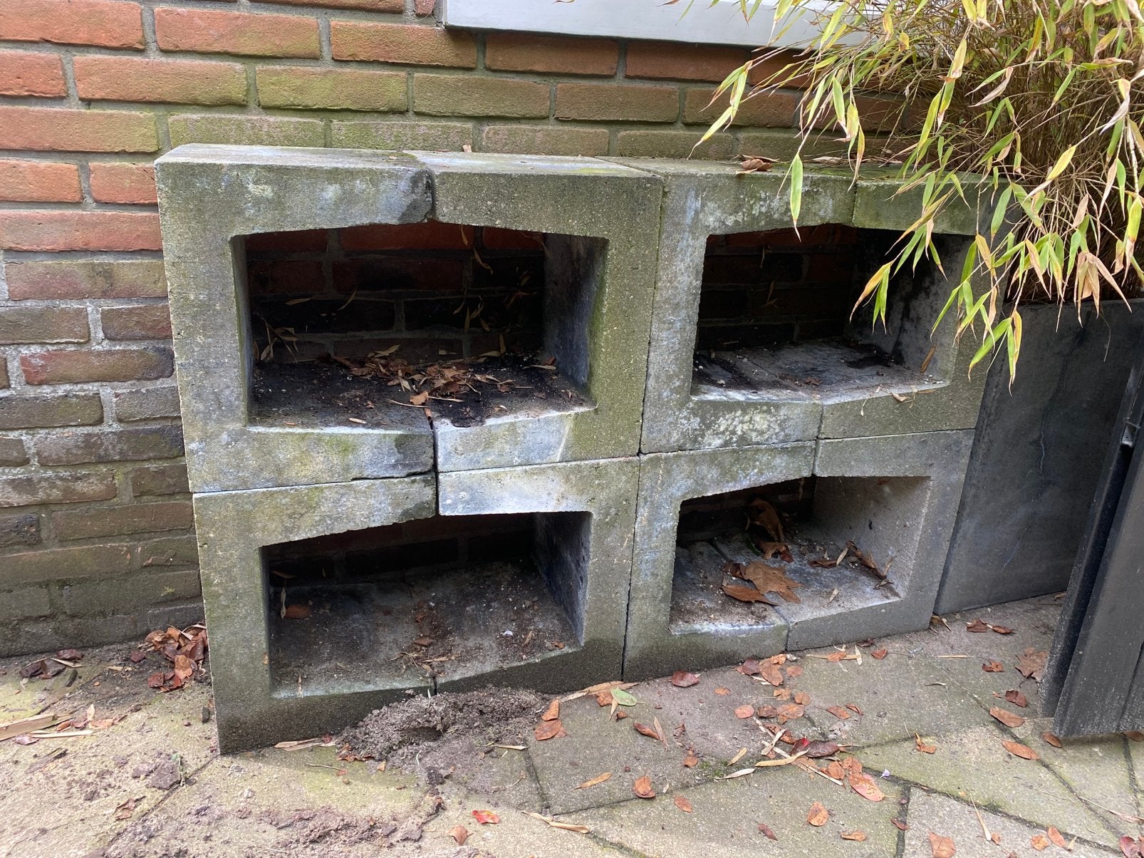 Betonnen U elementen, Doe-het-zelf en Verbouw, Tegels, Ophalen, Overige materialen, 60 cm of meer, 10 m² of meer