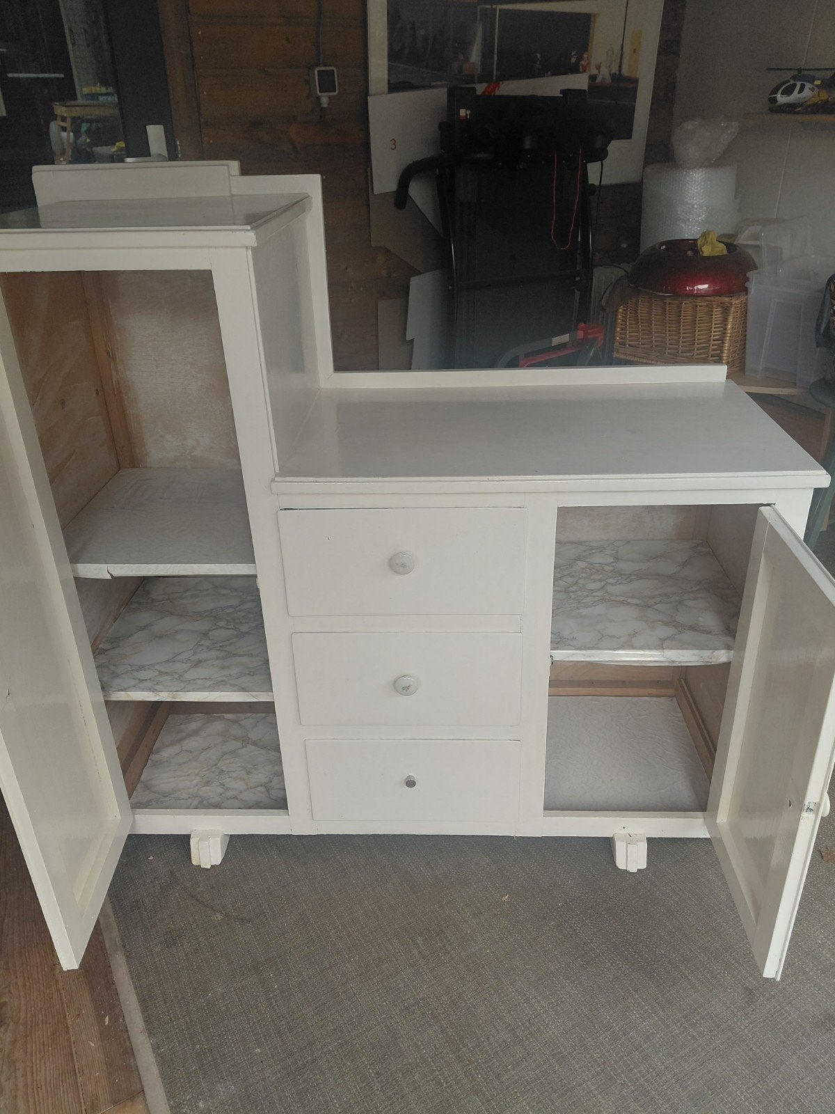 Oude kommode met opbouw, wit geverfd, Ophalen