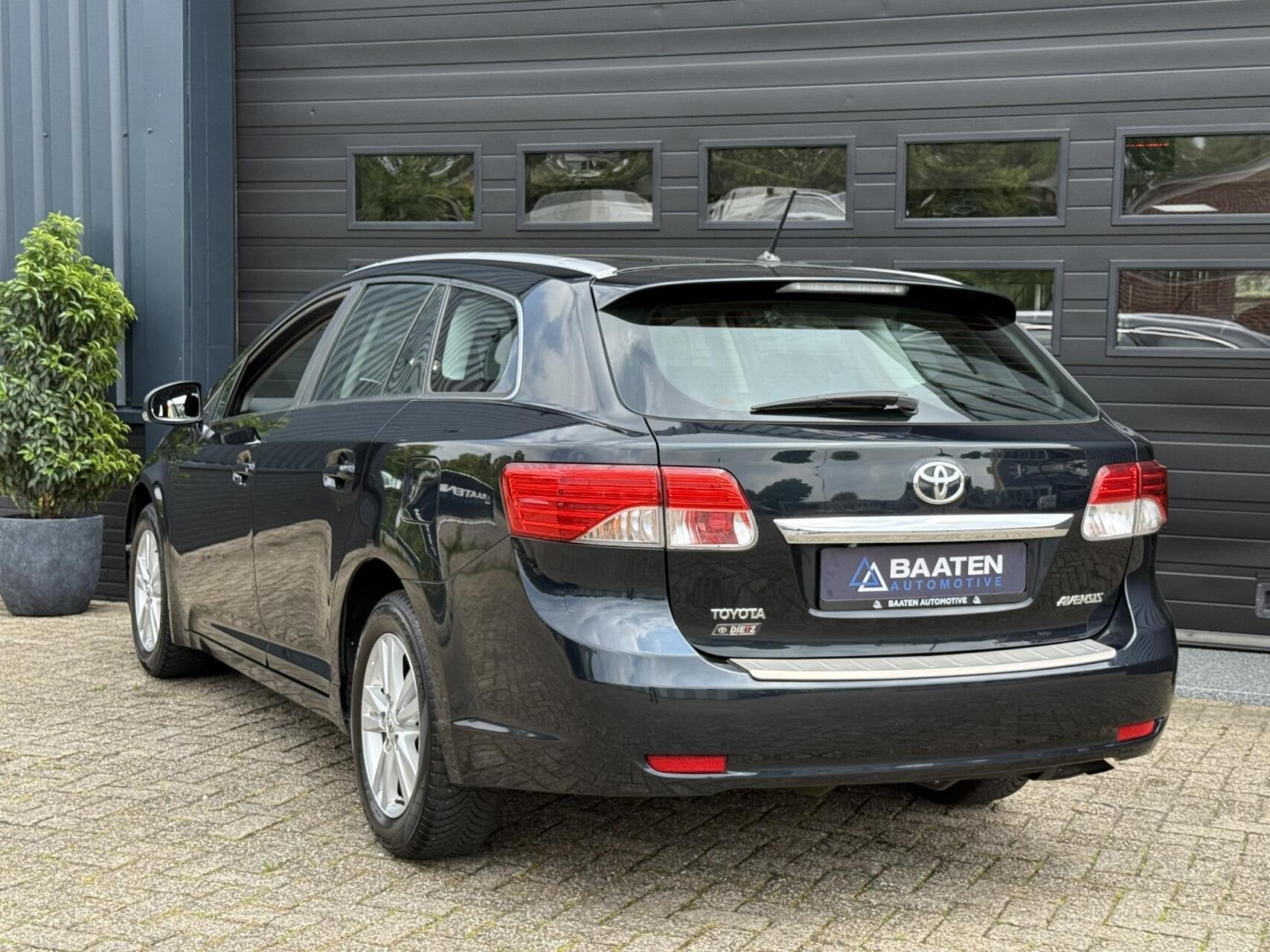 Toyota Avensis Wagon 1.8 VVTi|Facelift|1e eig.|Camera|Navi|B, Auto's, Voorwielaandrijving, Avensis, 4 cilinders, Blauw