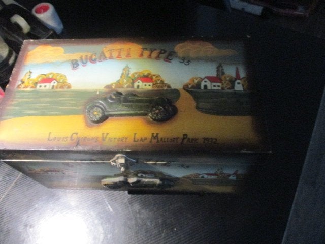 houten kistje uit 1935 over auto`s toen des tijds, Ophalen