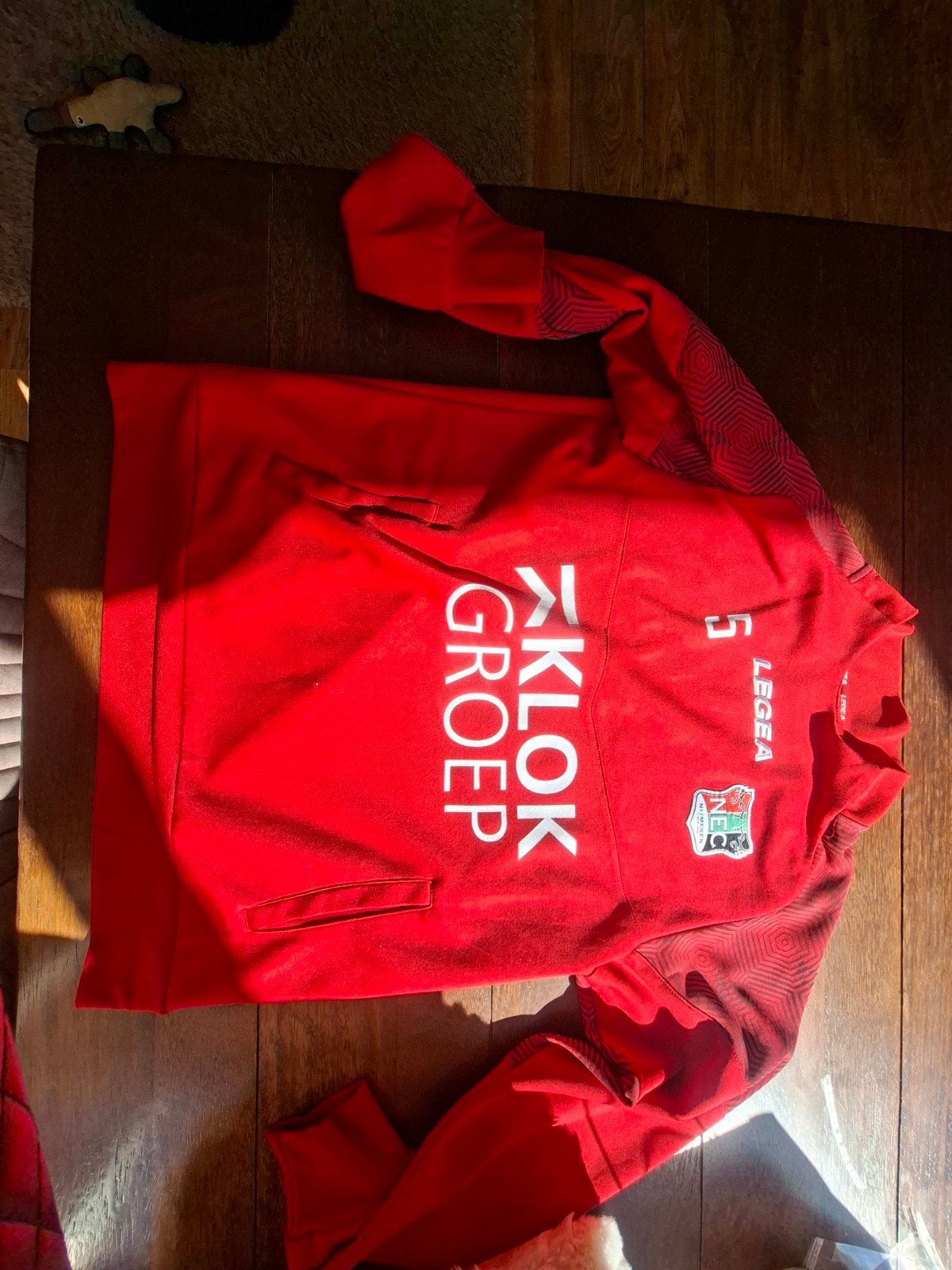 Legea NEC trainingsshirt maat L, Maat 52/54 (L), Ophalen of Verzenden, Zo goed als nieuw, Voetbal