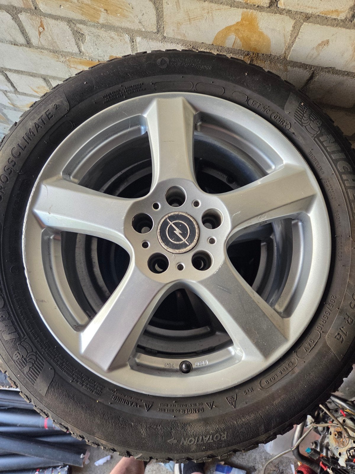 4 Opel velgen met 3 goede en 1 kapotte band, Verzamelen, Ophalen of Verzenden, Gebruikt