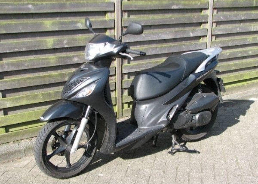 Suzuki Sixteen 150cc – rijdt goed, zuinig, Ophalen of Verzenden, Benzine