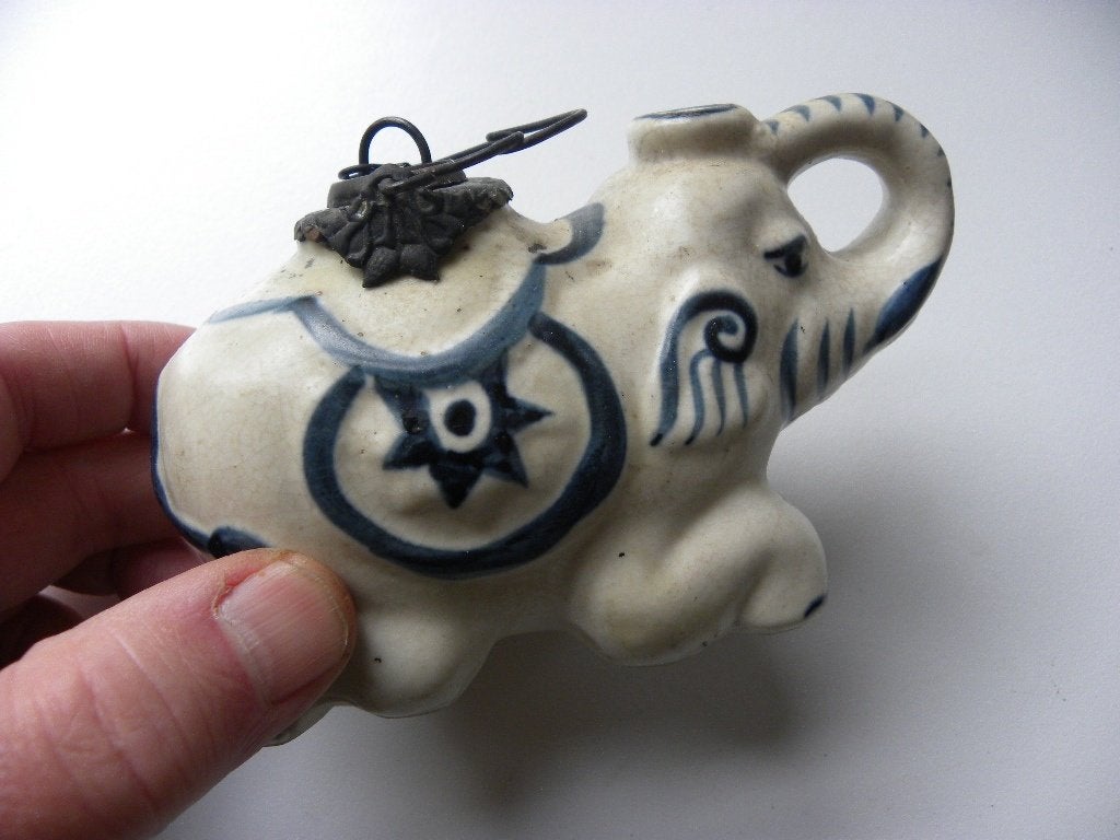 Antieke keramiek opiumpijp olifant Aziatisch Indonesisch, Antiek en Kunst, Steen/keramiek, Overige typen, Ophalen of Verzenden