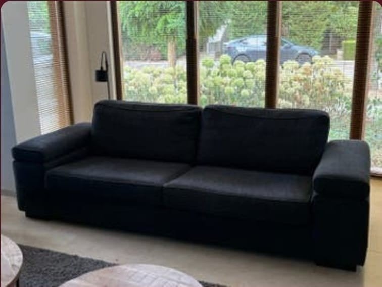 Comfortabele 3-zitsbank met zwarte hocker, Huis en Inrichting, Ophalen, Gebruikt, Driepersoons, 75 tot 100 cm