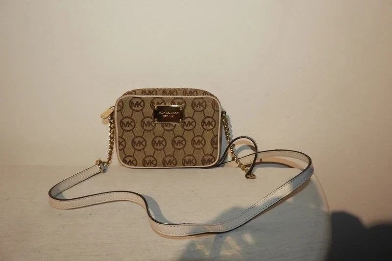 Michael Kors schoudertasje monogram print goud label IGST, Verzenden, Zo goed als nieuw, Beige, Schoudertasje