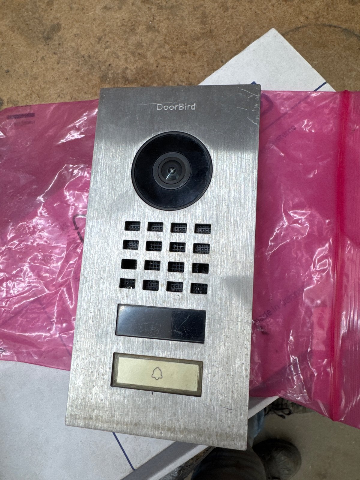 DoorBird Intercom met Camera, Ophalen of Verzenden, Bewegingsdetectiesensor, Gebruikt, Bedraad