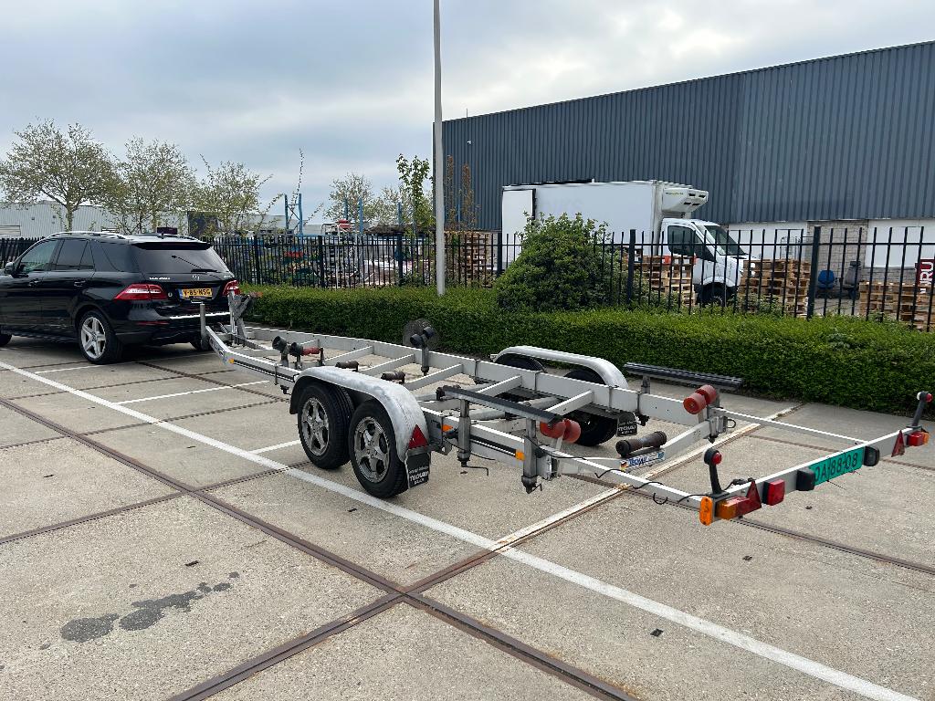 Techau TB2700 aluminium geremde boottrailer met kenteken, Ophalen, 1500 tot 3000 kg, 6 tot 9 meter, Overige typen
