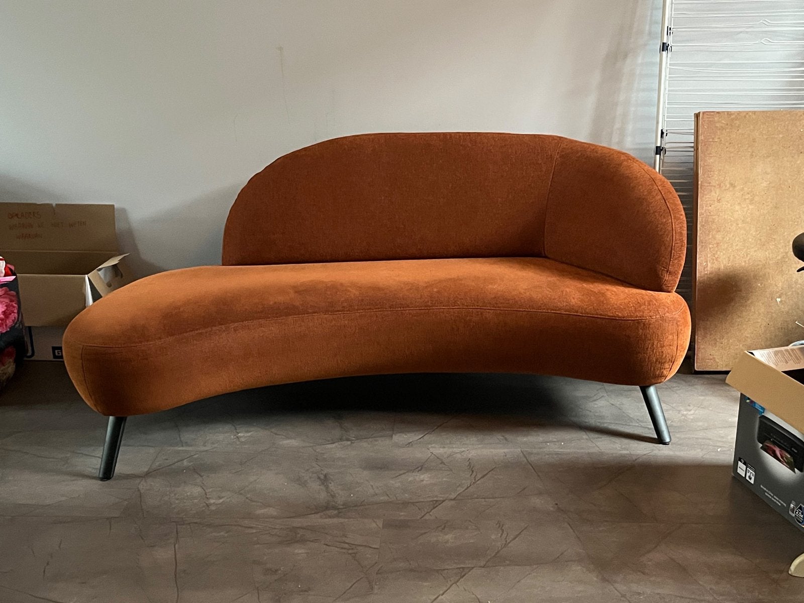 Stijlvolle oranje chaise longue - Zo goed als nieuw, Eenpersoons, 150 tot 200 cm, 75 tot 100 cm, Ophalen of Verzenden