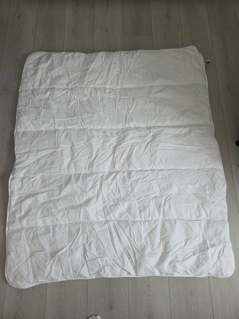 Hema Peuterdekbed 120x150 cm - Nieuw en Anti-allergisch, Ophalen, Jongetje of Meisje, Wit, Nieuw
