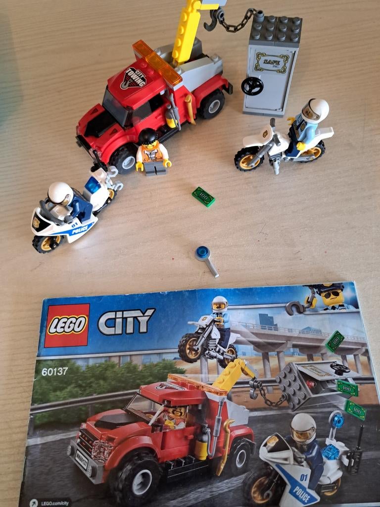 Lego 60137 Tow Truck Trouble politie, Ophalen of Verzenden