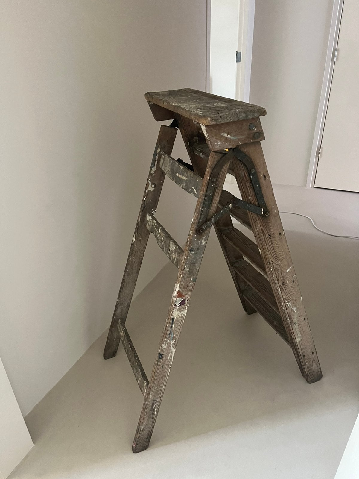 Antieke oude houten schilders trap/ladder 5 tredes, Ophalen, Gebruikt, Trap, Opvouwbaar of Inschuifbaar