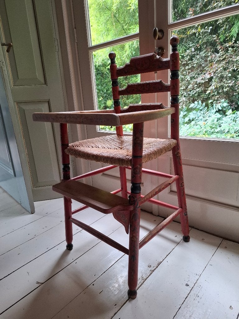 Hindelooper kinderstoel, Ophalen