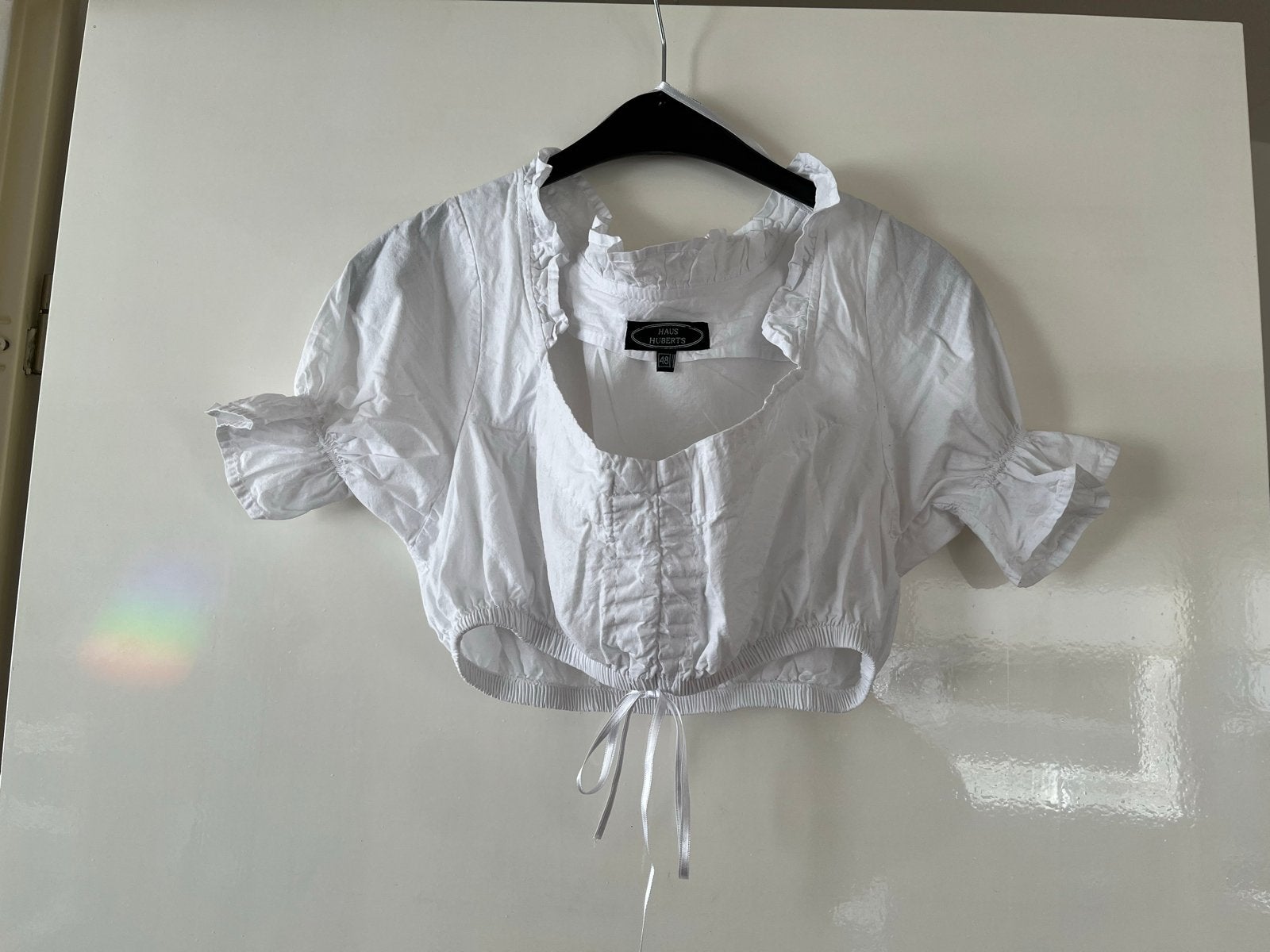 Witte dirndl blouse met koordjes, maat 42-48, Ophalen of Verzenden, Zo goed als nieuw, Maat 42/44 (L), Overige thema's