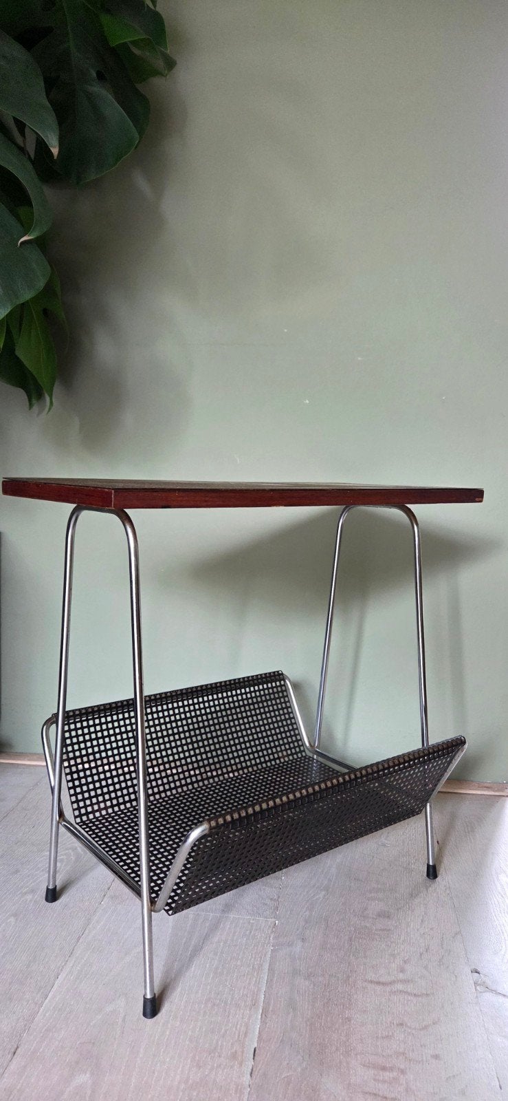 Vintage Pilastro Lectuurtafel Bijzettafel, Huis en Inrichting, 45 tot 60 cm, Gebruikt, Vintage, Mid-century Modern, Rechthoekig