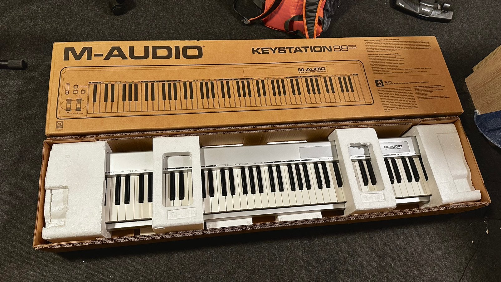 M audio keystation 88 zo goed als nieuw ongebruikt, Muziek en Instrumenten, Midi-apparatuur, Ophalen, Zo goed als nieuw