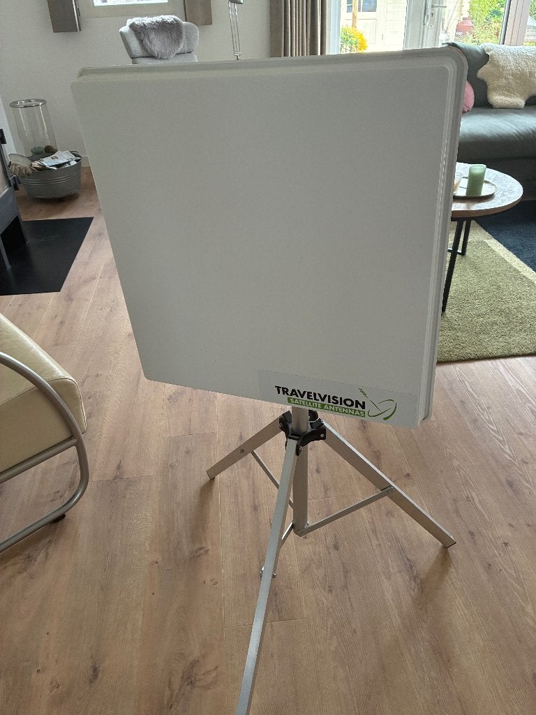 Volautomatische Travelvision R7 flat satellite ontvanger, Audio, Tv en Foto, Schotelantennes, Ophalen, Zo goed als nieuw, (Schotel)antenne