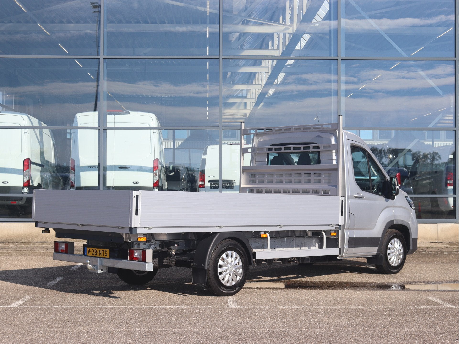 Maxus eDeliver 9 L3 Business DEAL 65 kWh | AIRCO/ADAPT. CRUI, Auto's, Stof, Gebruikt, Zwart, Met garantie (alle)