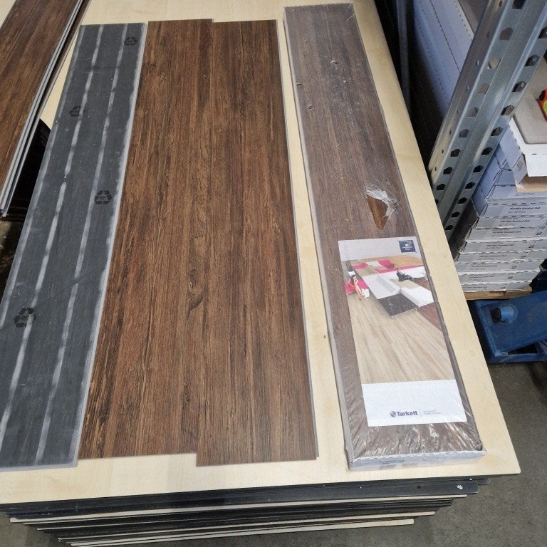 Restpartij 2 pakken Klik pvc Tarkett Vintage Teak-Natural., Bruin, Nieuw, Ophalen of Verzenden, Minder dan 5 m²