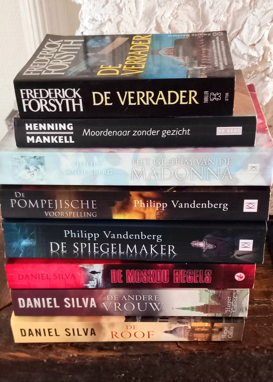Boekenpakket 8x bekende schrijvers, Ophalen, Zo goed als nieuw