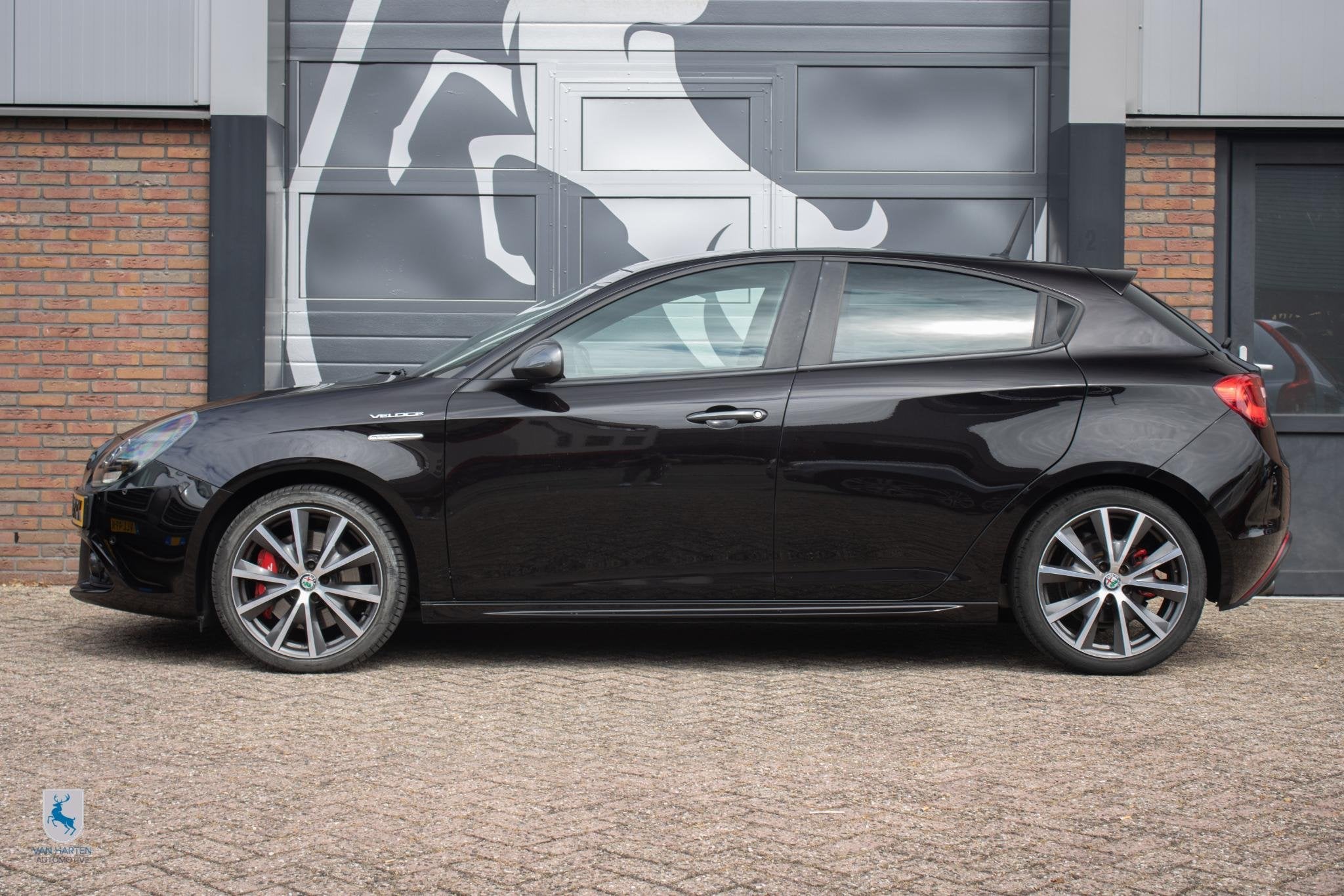 Alfa Romeo Giulietta 1.750 Turbo Veloce, 15 km/l, Gebruikt, 4 cilinders, Zwart