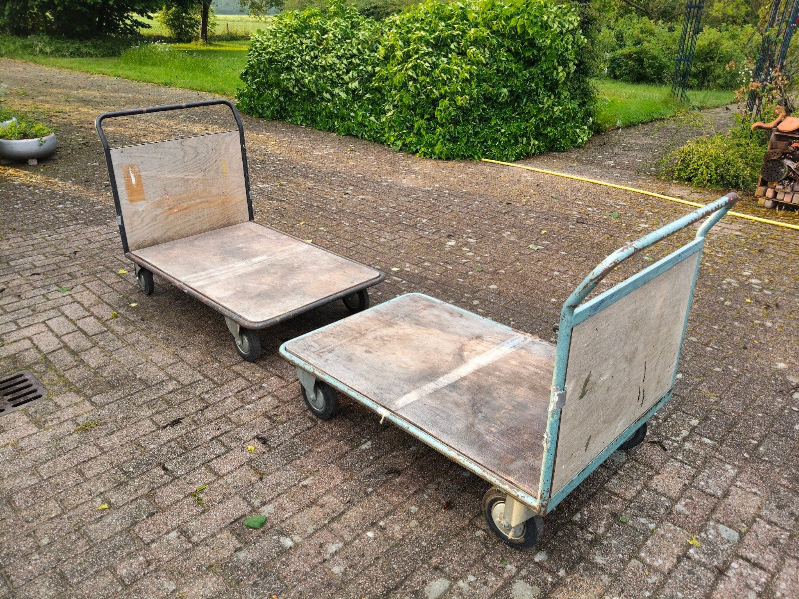 Oerdegelijke transport karren 150 Euro per stuk., 100 liter of meer, Ophalen, Gebruikt, Transportkar