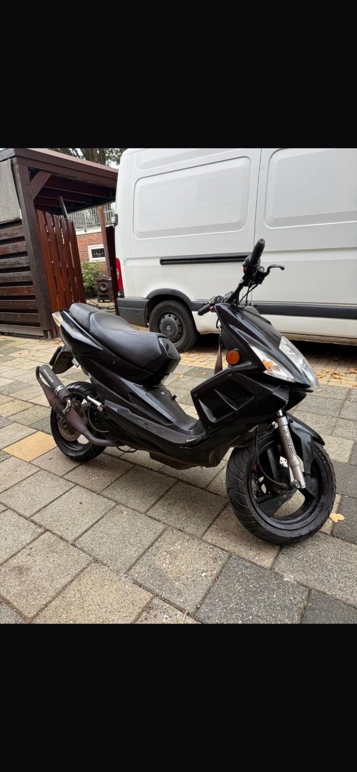 70cc scooter tgb, Ophalen, Zo goed als nieuw, Tweetakt, Overige modellen