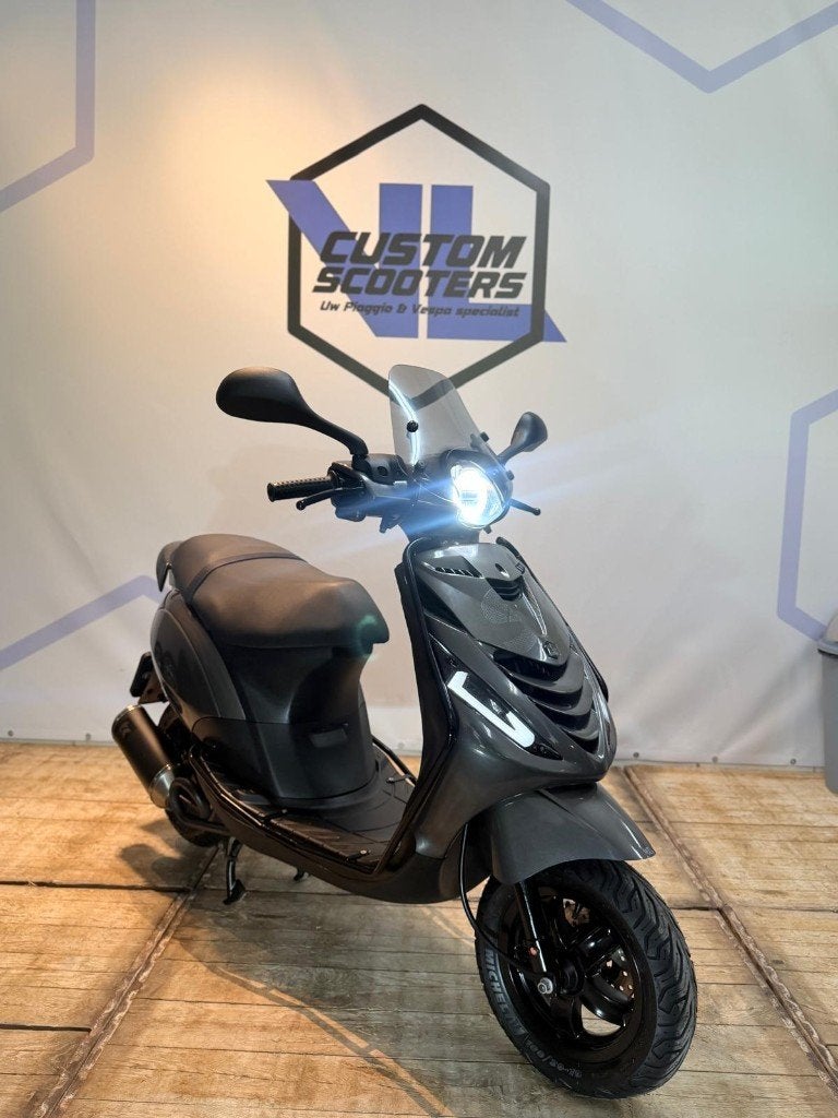 Piaggio Zip 4T 2V 2018 45km brom carburateur scooter, Ophalen, Zip, Zo goed als nieuw, 7005AM