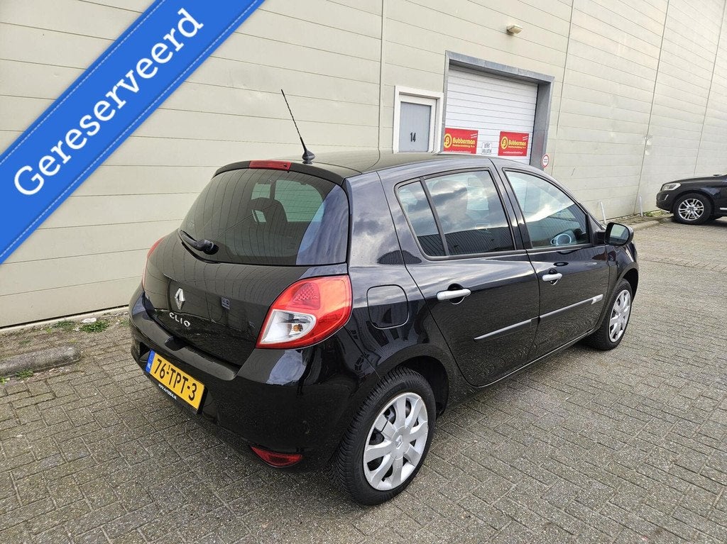 Renault Clio 1.2 Collection, Voorwielaandrijving, Euro 5, Gebruikt, 4 cilinders