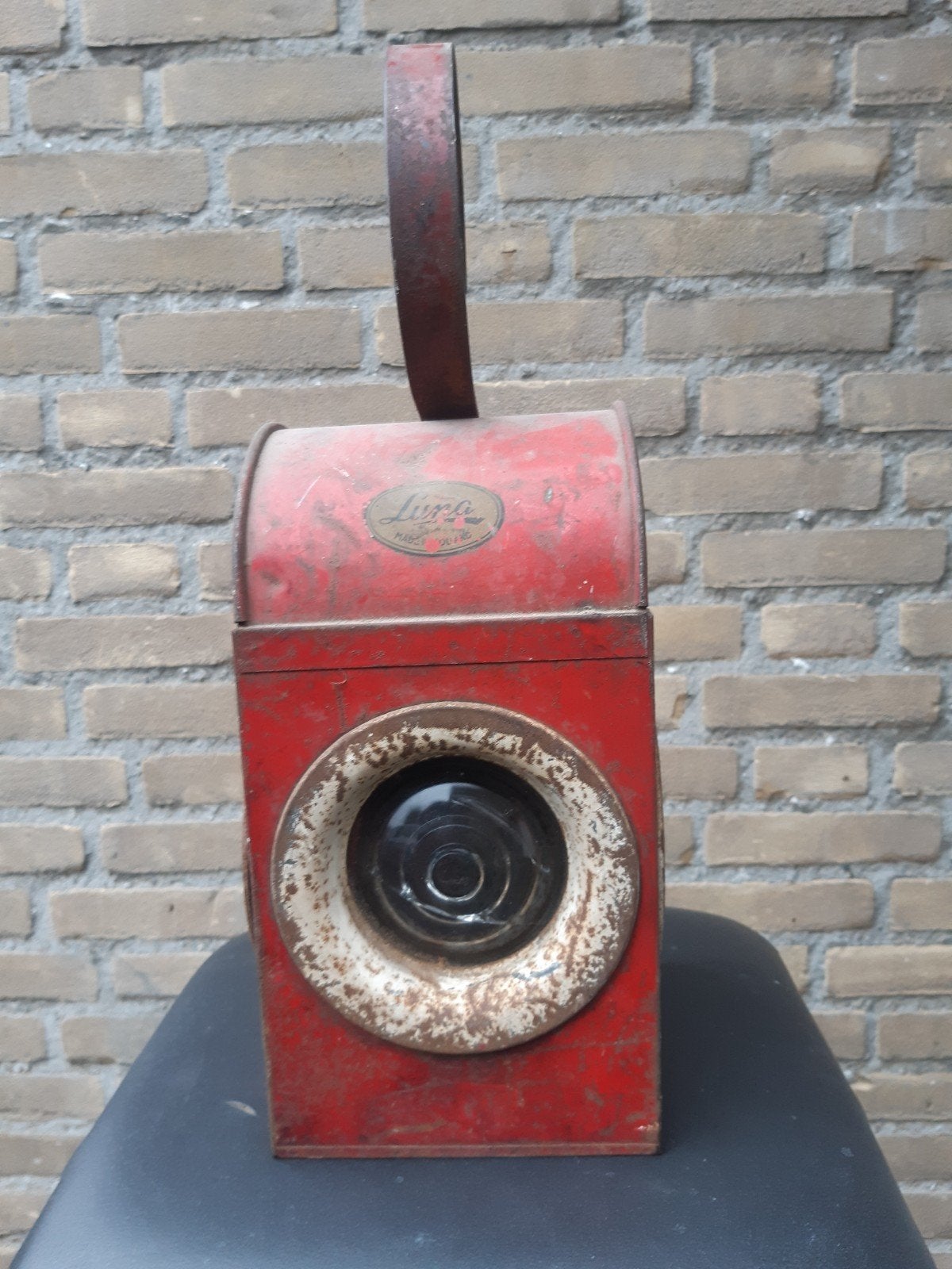 Antieke rode spoorweglamp / seinlamp - Luro, Ophalen