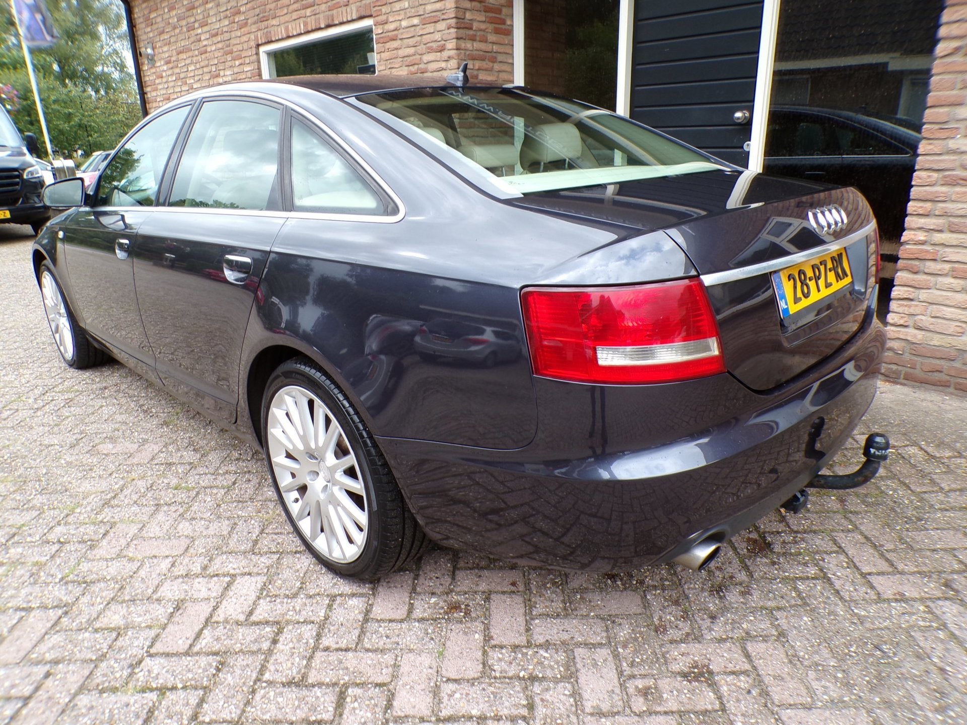 Audi A6 Limousine 2.4 Pro Line Automaat / leder / Navi, Auto's, Audi, Dealer onderhouden, Beige, Bedrijf, Automatische klimaatregeling