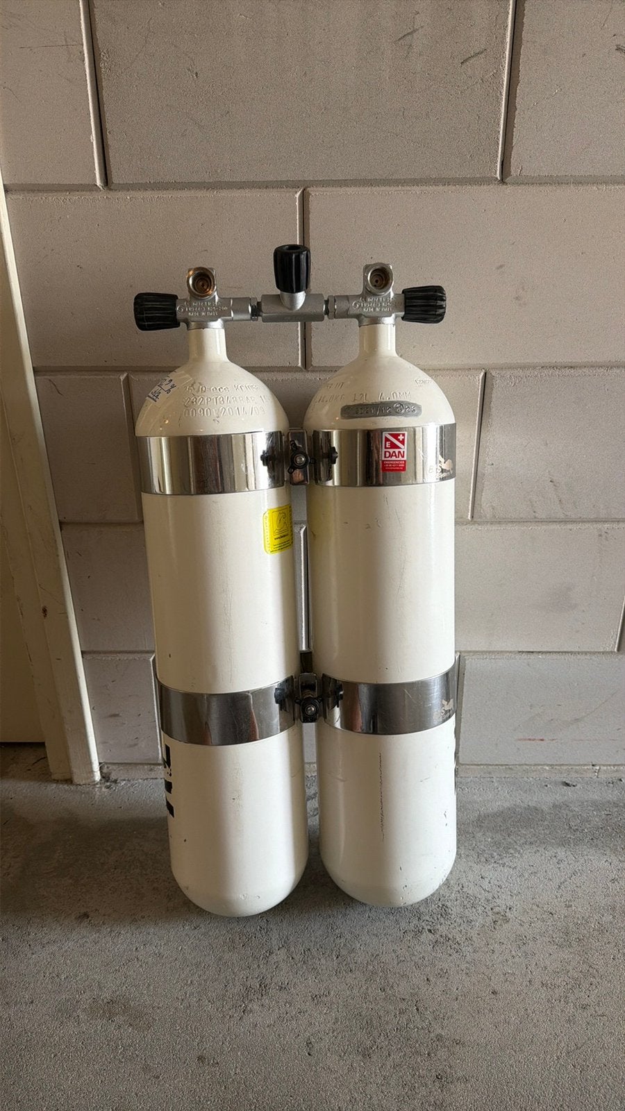 Dubbel 12 232bar duikciliners, Ophalen, Zo goed als nieuw, Duikfles