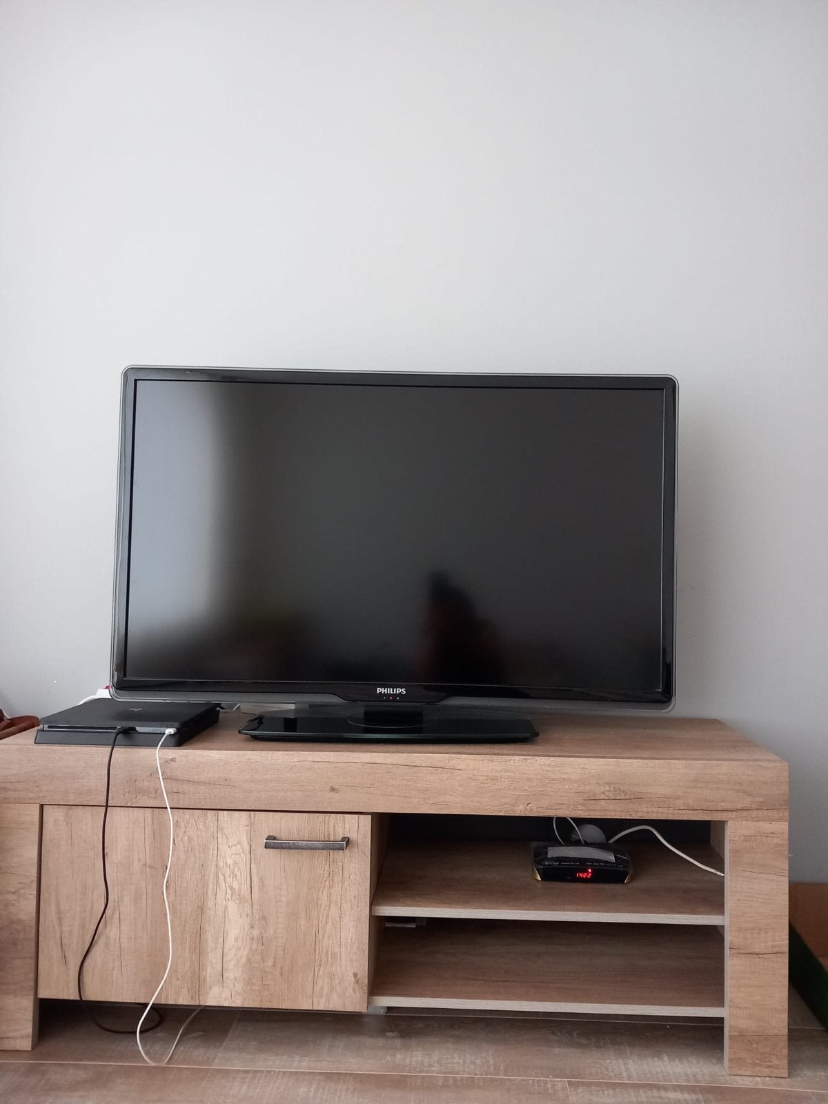 Philips TV inclusief tv meubel, Ophalen, Philips, Gebruikt, 50 Hz