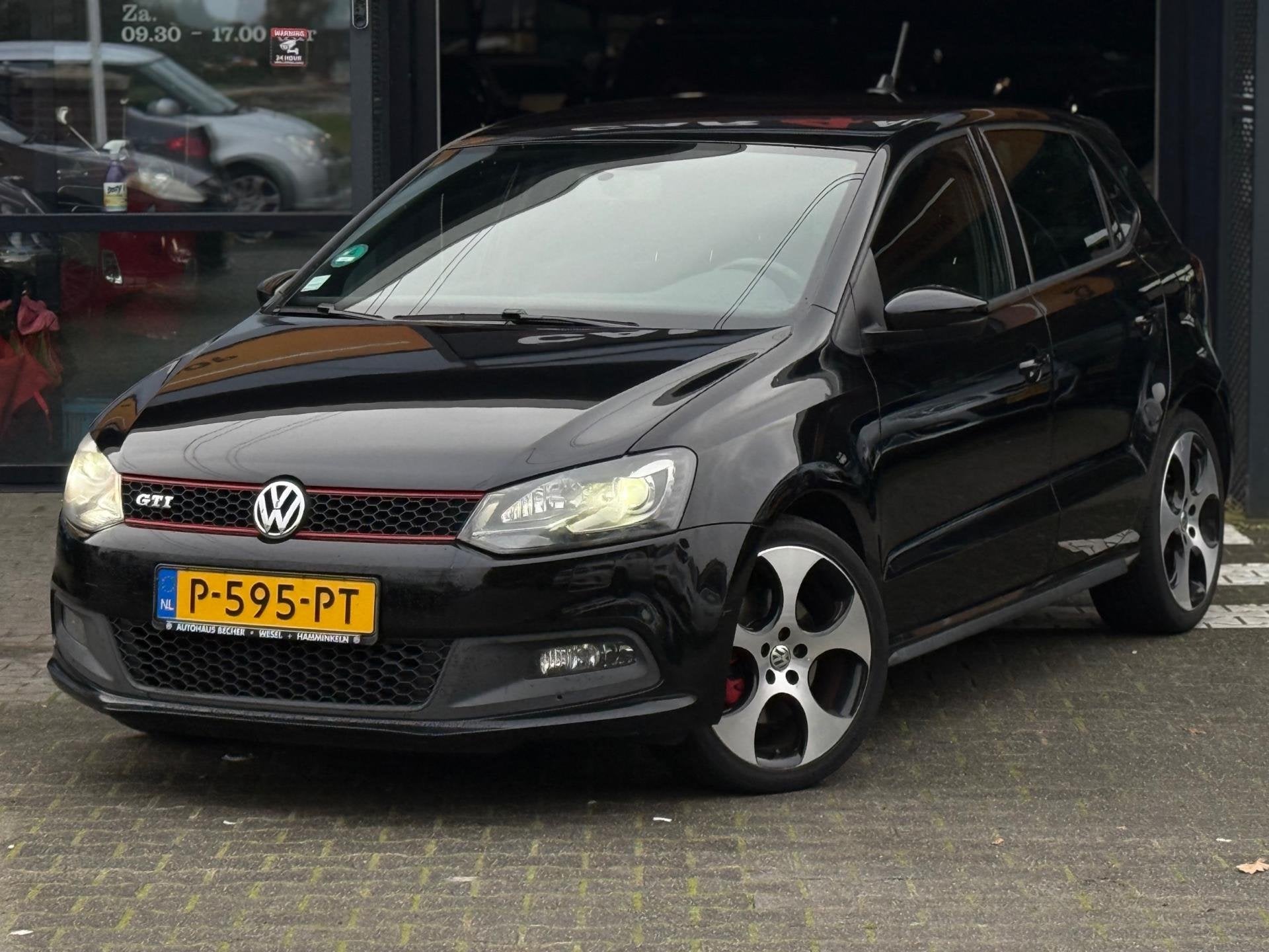 Volkswagen Polo 1.4 TSI GTI DSG/STLVRM/PDC/APK 10-3-2026/RIJ, Auto's, Euro 5, Stof, Zwart, 4 cilinders