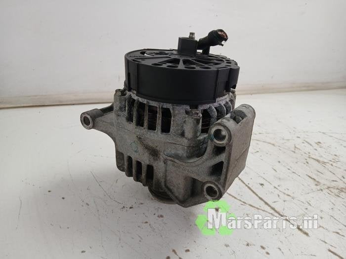 Dynamo van een Opel Corsa, Gebruikt, -, -, Opel