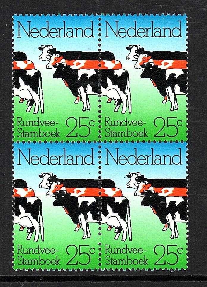 Nvph 1052 dubbele koe postfris blok van 4 zie scan 197, Postzegels en Munten, Ophalen of Verzenden, Na 1940, Postfris